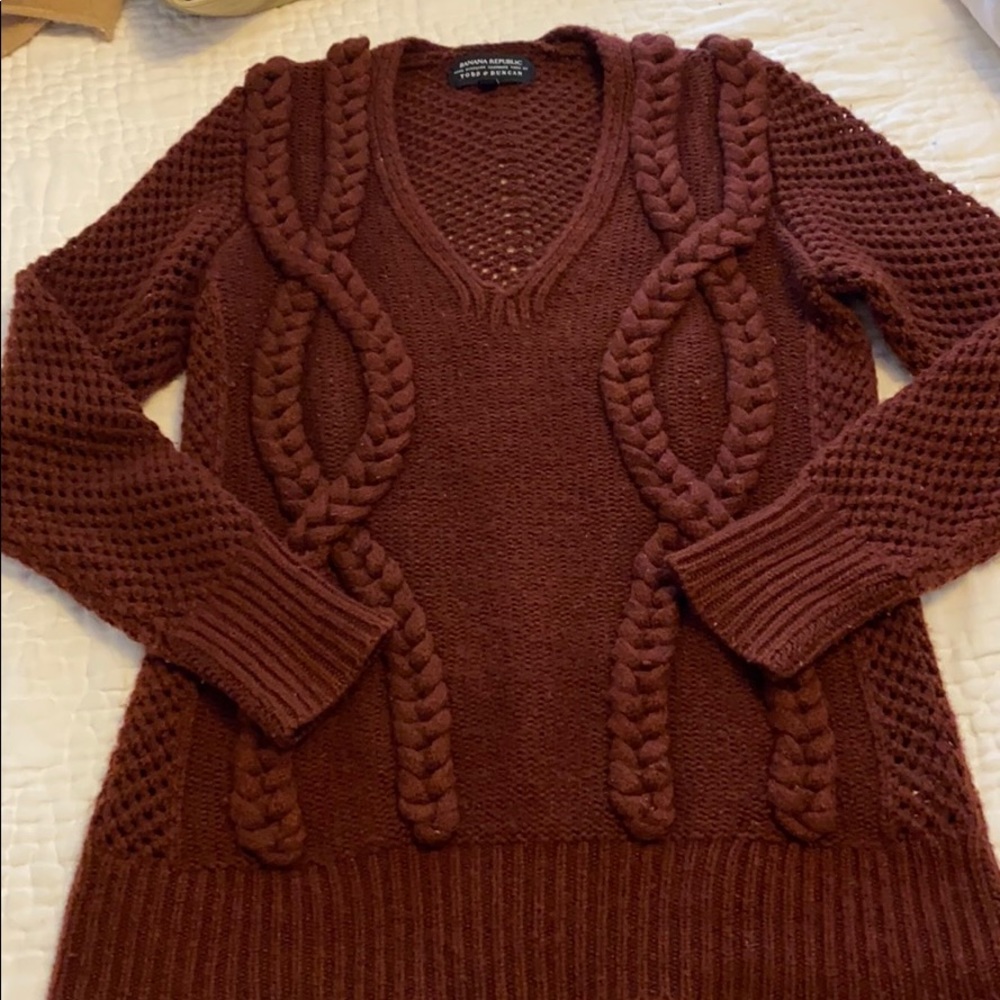 100% cashmere banana republic maroon red sweater